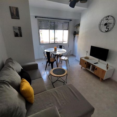 Guesthouse Shared With Host Alicante Exteriör bild