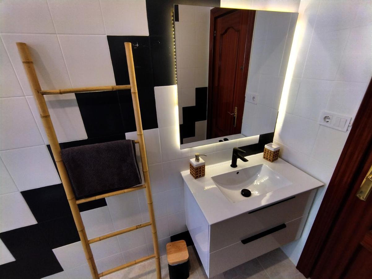 Guesthouse Shared With Host Alicante Exteriör bild