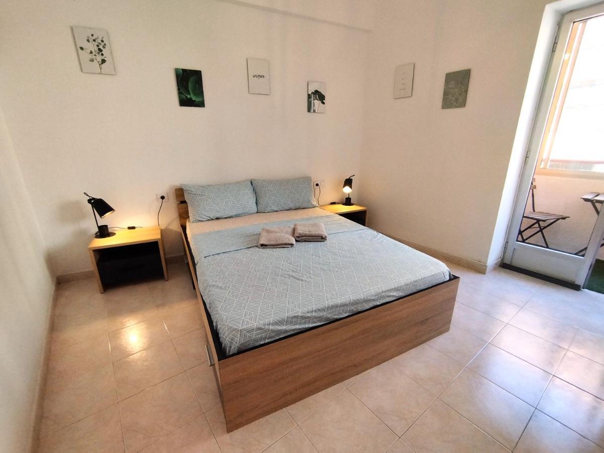 Guesthouse Shared With Host Alicante Exteriör bild