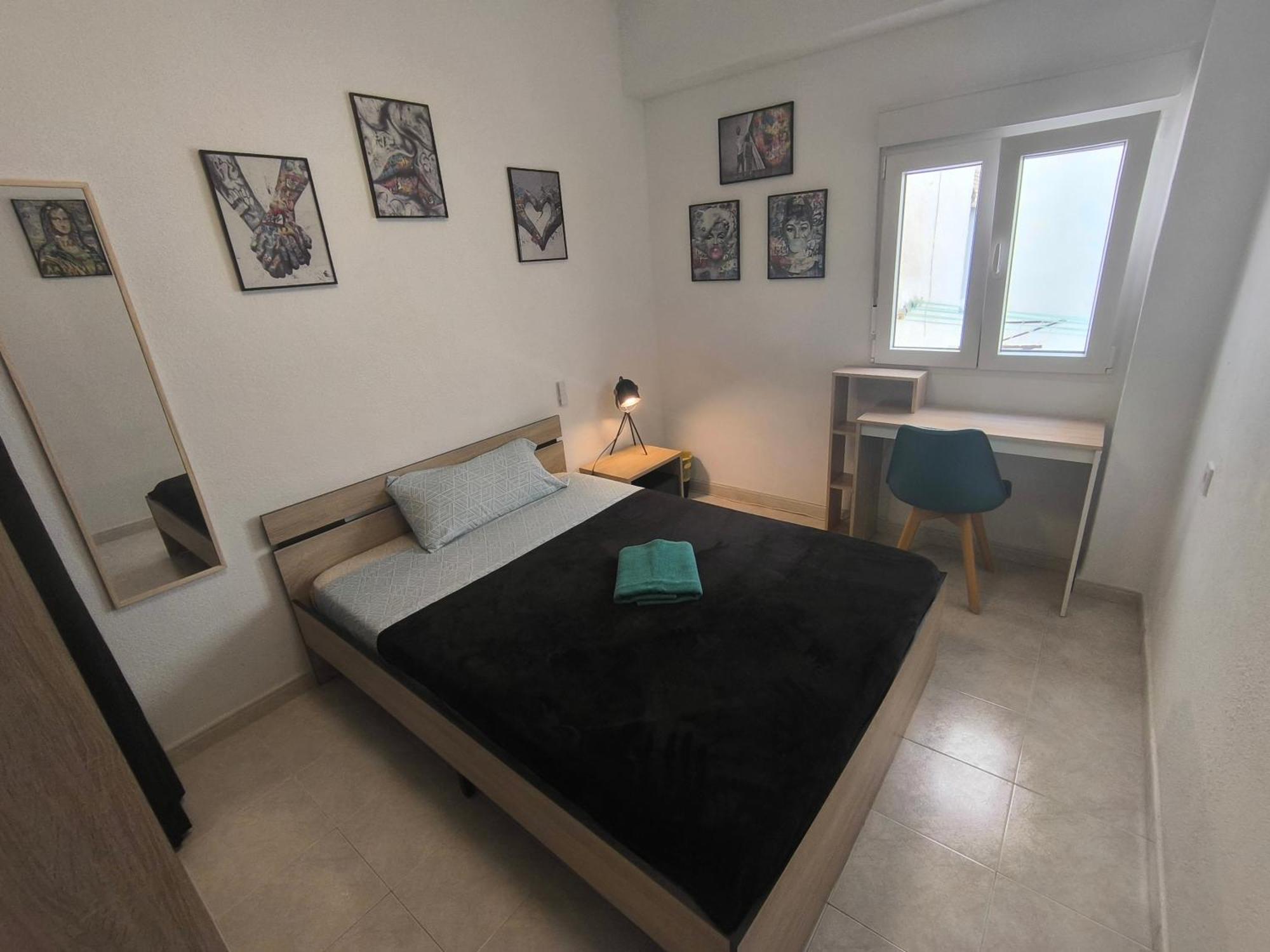 Guesthouse Shared With Host Alicante Exteriör bild
